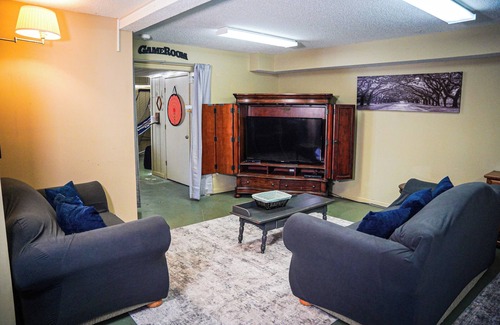 Pine Mountain Cabine | Recently renovated, beautiful chalet just miles from Wild Animal Safari