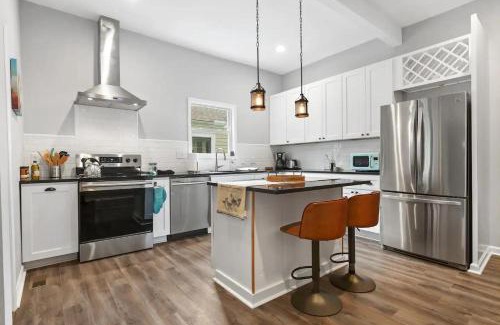 East Durham Maison | Recently Renovated Chic Durham Farmhouse