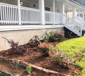East Durham Maison | Recently Renovated Chic Durham Farmhouse