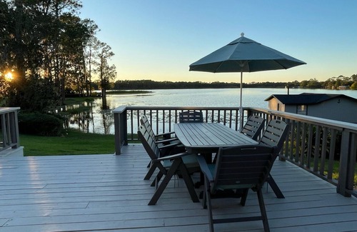 DeLand Maison | Recently Renovated Lakehouse on Lake Talmadge