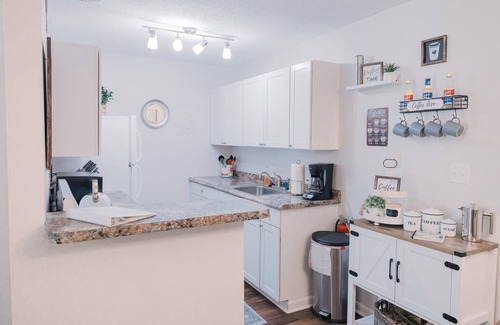 Gainesville Copropriété | Walk to hospitals, minutes from UF!