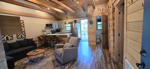 Oakland Maison | Recreational Therapy- Private 2 Bedroom with Hot Tub and Firepit