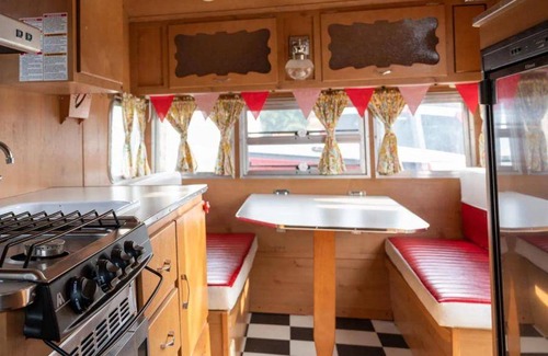 Neri Location De VR | Caravane ∙ 1 chambre ∙ 2 personnes