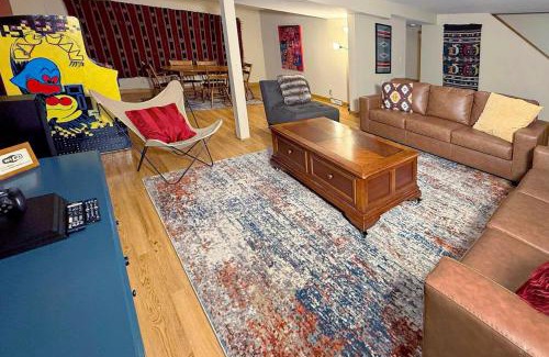 Shorewood-Tower Hills-Harbert Maison | Red Arrow Lodge