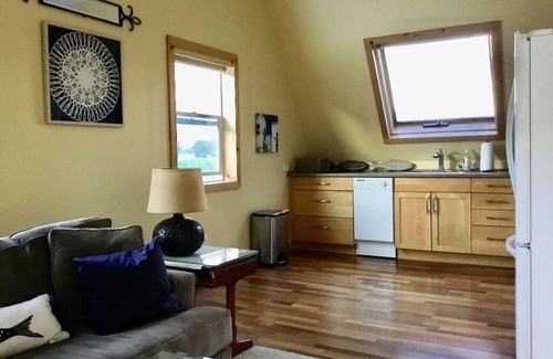 Palisade Appartement | Red Barn Guesthouse with Birdseye View of the Bookcliffs