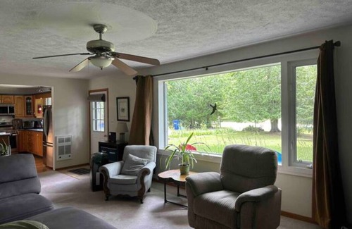 Red Bay Maison | Red Bay Beach Cottage Rental, ON