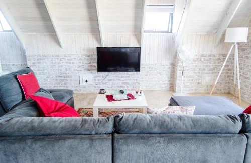 Langebaan Appartement | Red Bishop - Birds, Beach & Beauty