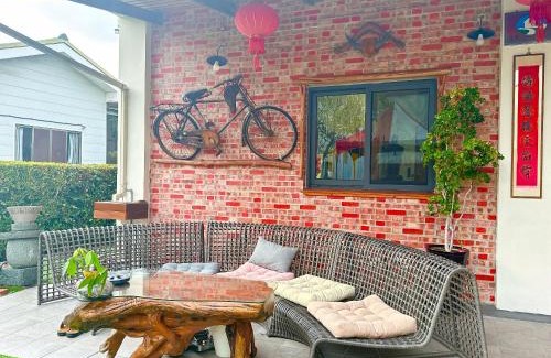 Puli Maison | Red brick 642 B&B