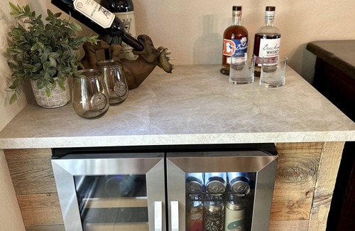 Dillon Maison | Red Buffalo Lodge at Lookout Ridge, Dillon CO. Within 30 min of 6 ski resorts!