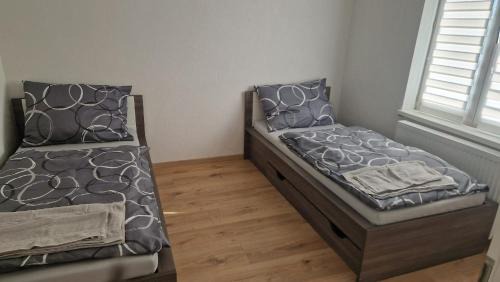 Zeltweg Maison | Red Bull Ring Private Room with Garden and Kitchen