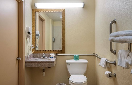 Irvington Hôtel | Red Carpet Inn Newark Irvington, NJ