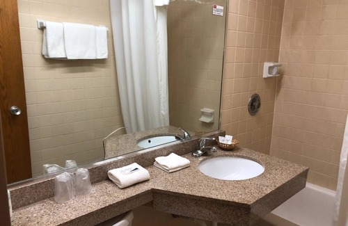 North Syracuse Hôtel | Red Carpet Inn North Syracuse