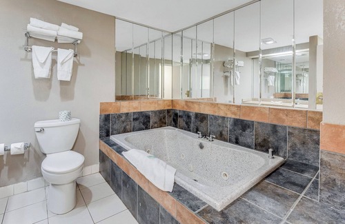 Somerton Hôtel | Red Carpet Inn & Suites