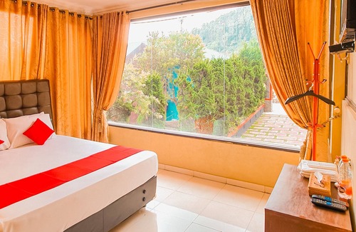 Karanganyar Hôtel | Red Chilies Hill Hotel