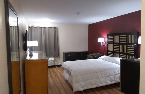 Russett Hôtel | Red Crown Inn