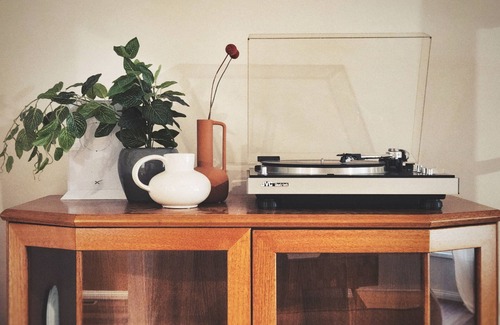 Warburton Maison | Red Gum and Stone Holiday Home
