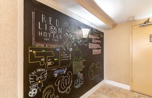 Radnor - Fort Myer Heights Hôtel | Red Lion Hotel Rosslyn Iwo Jima