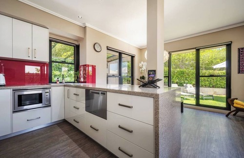 Central Mudgee Maison | Red Lotus Retreat near Central Mudgee and Wineries