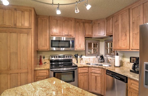 Red River Maison | Red River Townhome w / Balcons - Promenade à la rue Principale