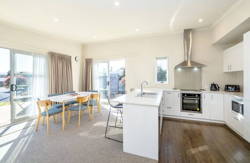 Martinborough Maison | Red Robin, Martinborough