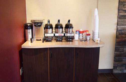 Barton Hôtel | Red Roof Inn St Clairsville - Wheeling West