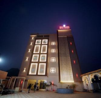 Dalsing Sarai Hôtel | Red Velvet Hotel & Resort