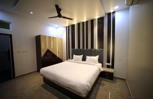 Dalsing Sarai Hôtel | Red Velvet Hotel & Resort