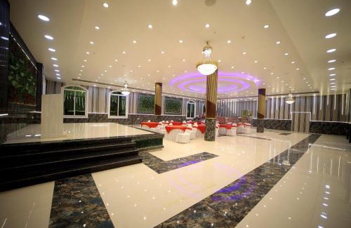 Dalsing Sarai Hôtel | Red Velvet Hotel & Resort