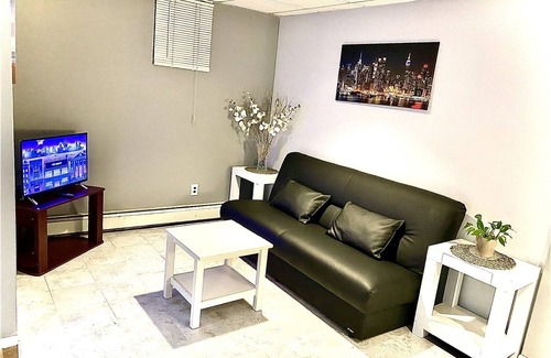 Floral Park Appartement | Maison d'hôtes Red Cherry Tree