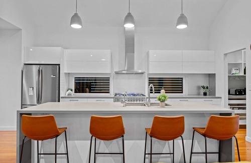 Redcliffe Maison | "Redcliffe CBD family beach house" - Redcliffe Q 4020