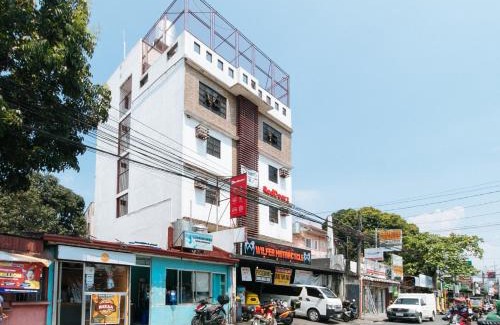 Las Pinas Maison | RedDoorz at CAA Road Las Pinas