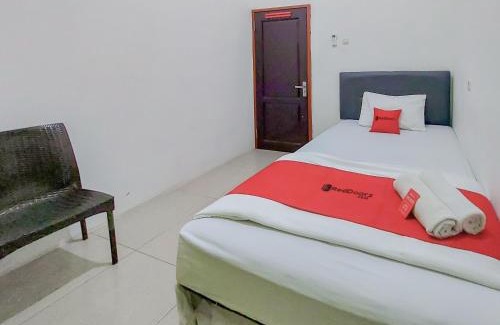 Tarakan Hôtel | Reddoorz at Cempaka Guesthouse Tarakan