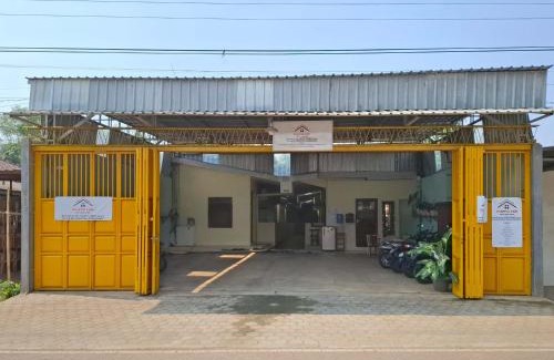 Bandengan Hôtel | RedDoorz near Alun Alun Jepara