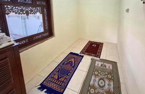 Bandengan Hôtel | RedDoorz near Alun Alun Jepara