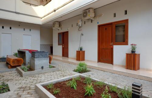 Kudus Maison | RedDoorz near Alun Alun Kudus 2