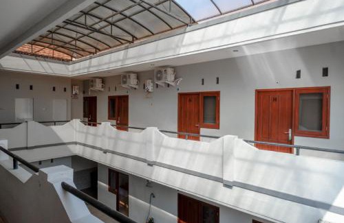 Kudus Maison | RedDoorz near Alun Alun Kudus 2