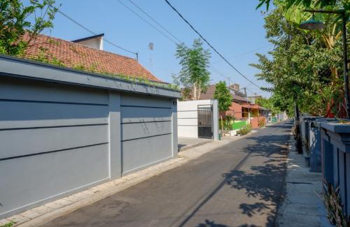 Kudus Maison | RedDoorz near Alun Alun Kudus 2