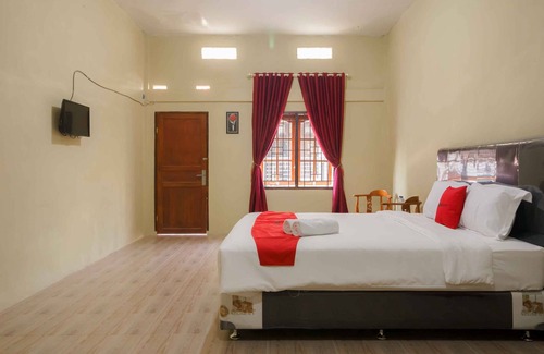 Berastagi Hôtel | RedDoorz near Bukit Kubu Berastagi