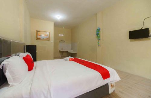 Berastagi Maison | RedDoorz near Bukit Kubu Berastagi
