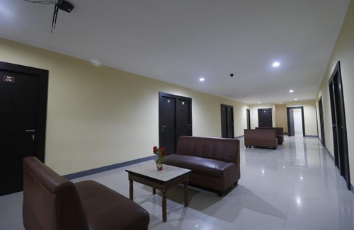 Sunter Maison | RedDoorz near ITC Cempaka Mas