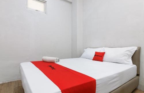 Tangerang Hôtel | RedDoorz near Mandaya Royal Hospital Puri