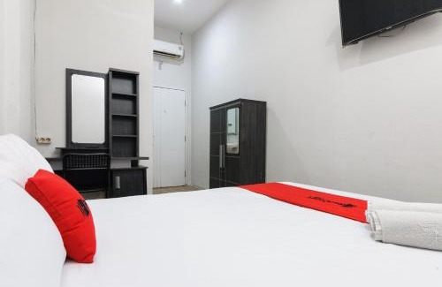 Tangerang Hôtel | RedDoorz near Mandaya Royal Hospital Puri