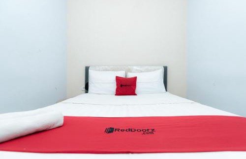 Jakarta Hôtel | RedDoorz near Puri Indah Lippo Mall 2