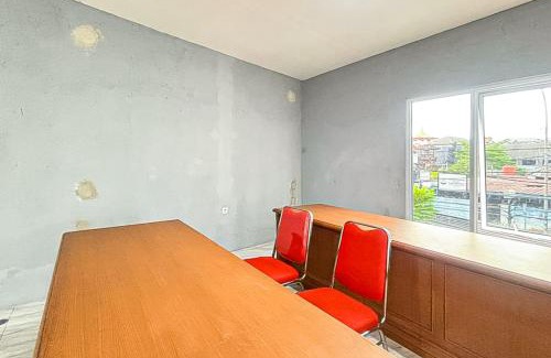 Karawaci Hôtel | RedDoorz near RS Hermina Tangerang