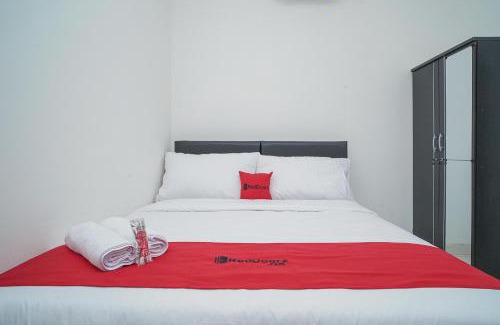 Kemanggisan Hôtel | RedDoorz near RS Patria IKKT