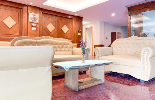 Sukabumi Hôtel | RedDoorz near RSUD R Syamsudin Sukabumi