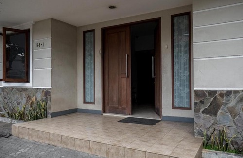 Binong Maison | RedDoorz near Supermall Karawaci 2