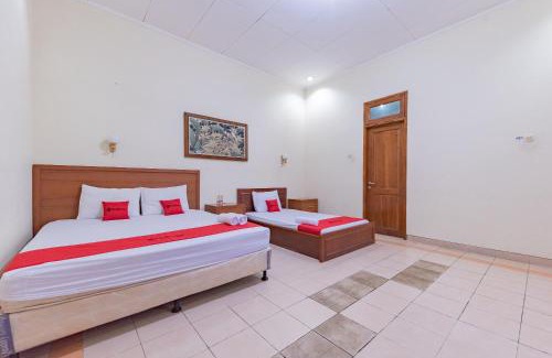 Sukabumi Hôtel | RedDoorz Plus at Wisma Kenanga Sukabumi