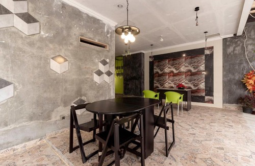 Cipete Utara Maison | RedDoorz Plus @ Cipete Damai