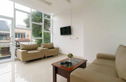 Serpong Hôtel | RedDoorz Plus near Eka Hospital BSD 5
